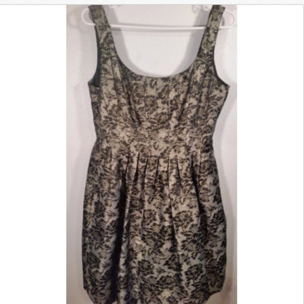 Nordstrom London Times Black Gold Metallic Size 10